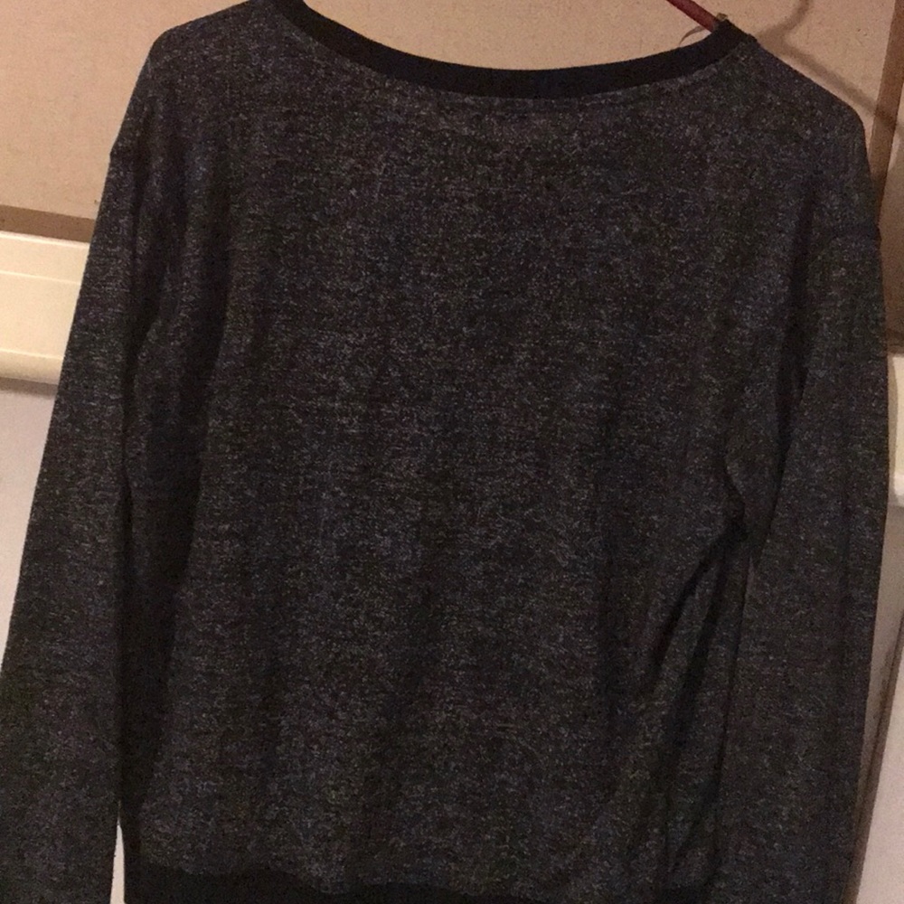 Love Sweater - Picture 4 of 4